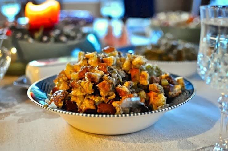 Dad's Plain Bread Stuffing in Mom's Courier & Ives ironstone bowl. 